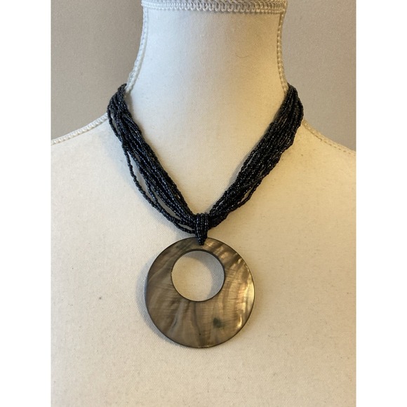 The Unbranded Brand Jewelry - Black Seed Bead Shell Pendant Necklace Gray Mother of Pearl Multi Strand Starts